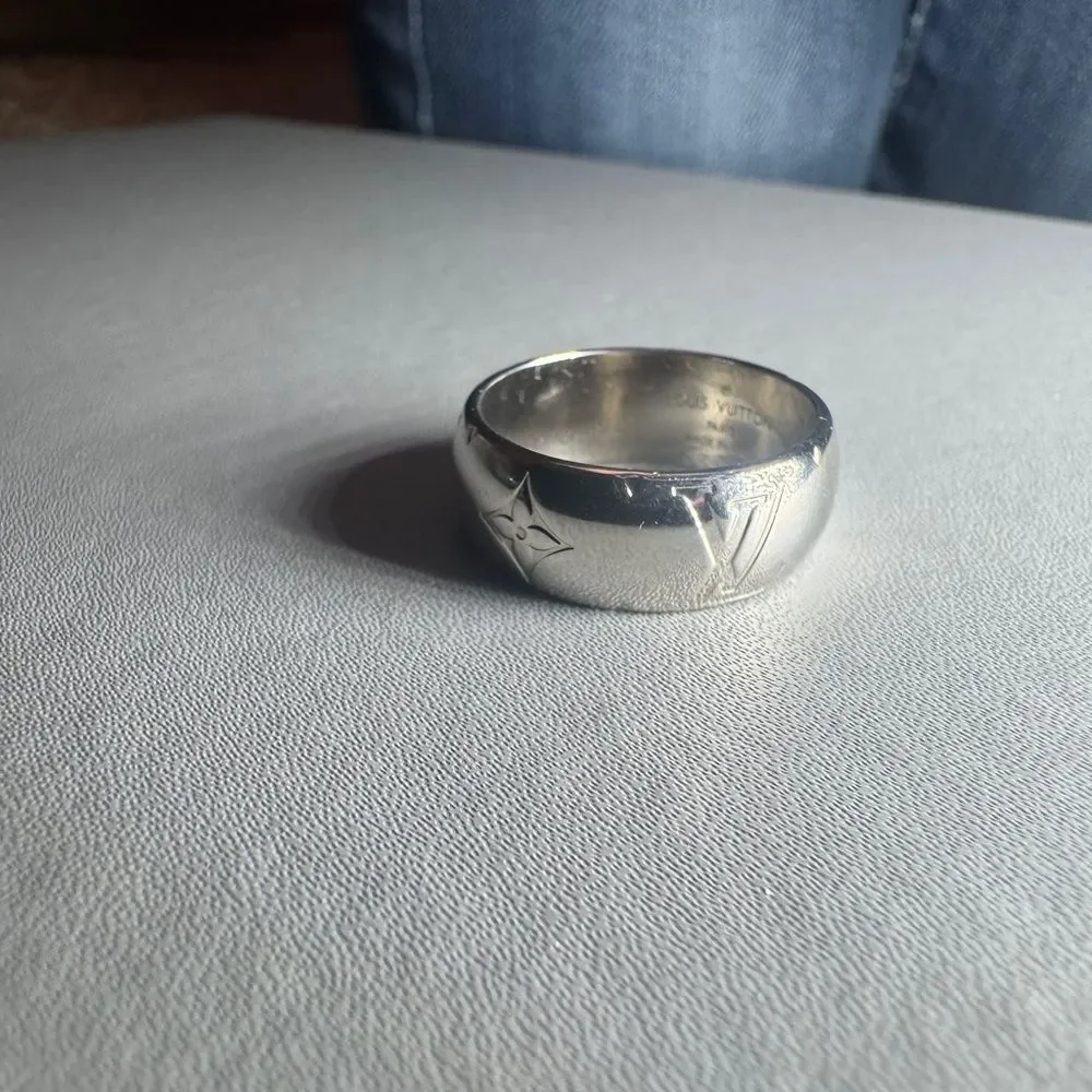 Louis Vuitton Silver Monogram & Fleur-De-Lis Ring M62485 Band Ring Auth